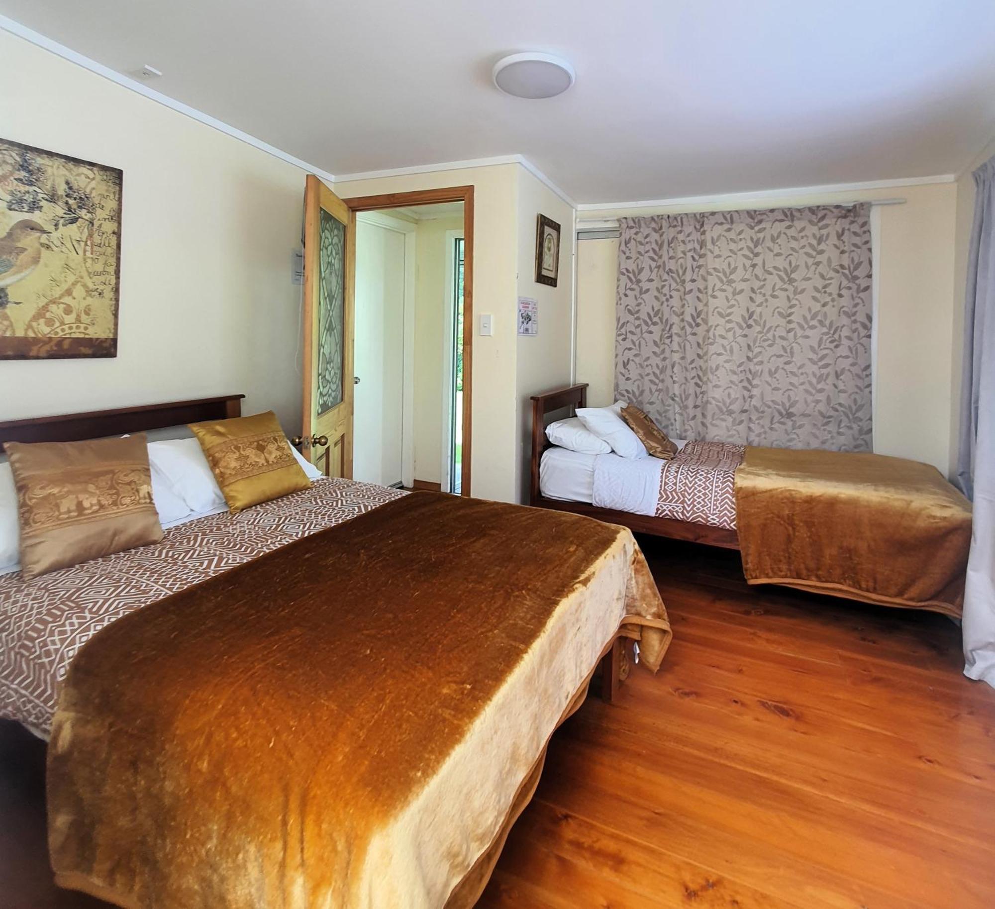 Kawai Purapura Yoga Retreat Centre Hotell Auckland Exteriör bild